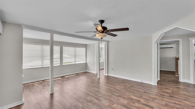 301 WEAVER AVENUE, Lake Wales, FL 33853