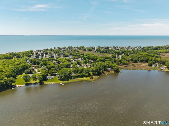 86 Fenwood Drive, Old Saybrook, CT 06475