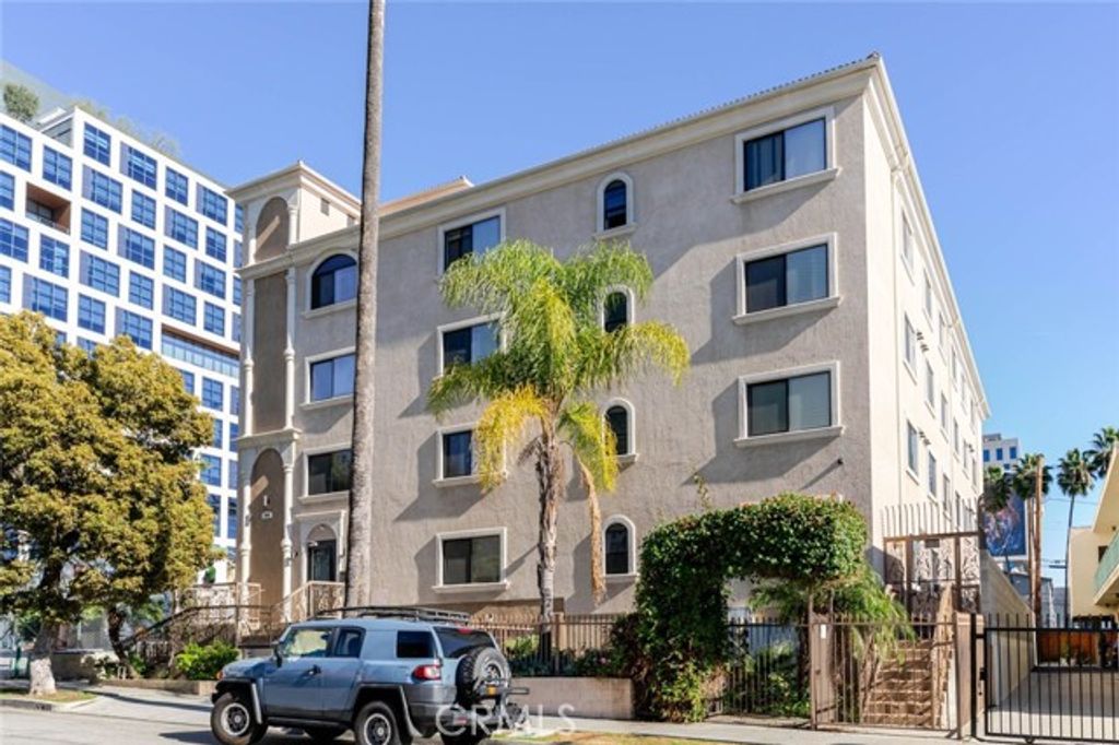 1466 Tamarind Avenue 301, Los Angeles, CA 90028