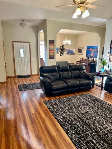 2616 South Jonathan Avenue, Springfield, MO 65807