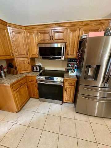 2616 South Jonathan Avenue, Springfield, MO 65807