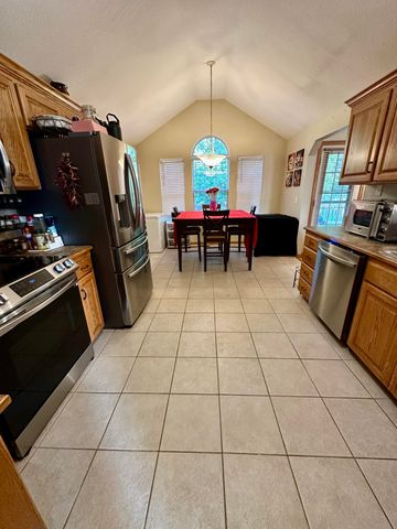 2616 South Jonathan Avenue, Springfield, MO 65807