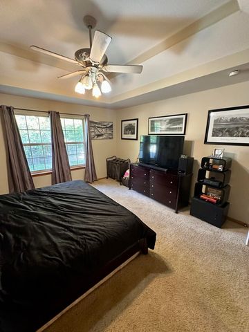 2616 South Jonathan Avenue, Springfield, MO 65807