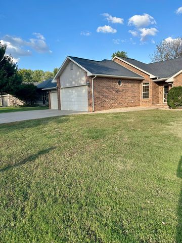 2616 South Jonathan Avenue, Springfield, MO 65807