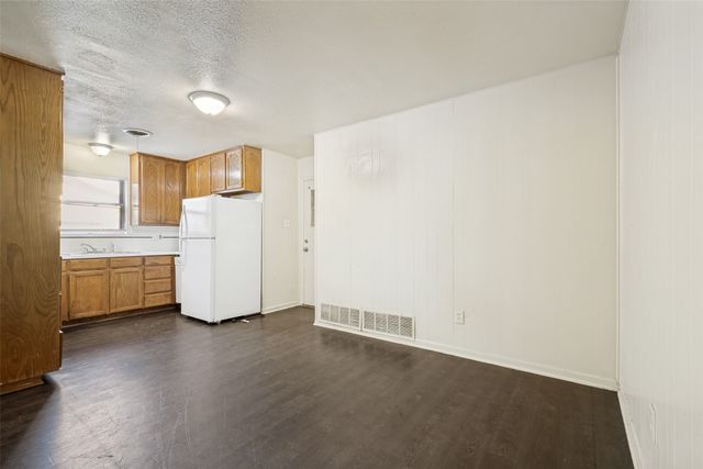 712 Chisholm Trail, Denton, TX 76209