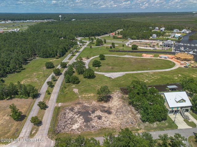 Iki Place, Diamondhead, MS 39525