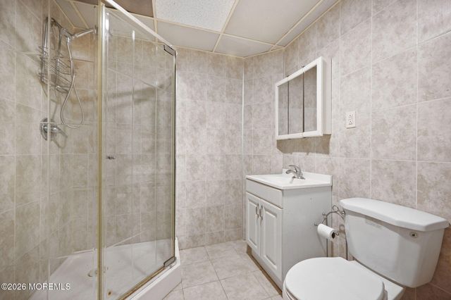 2 Micki Terrace, Manalapan, NJ 07726