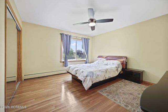 2 Micki Terrace, Manalapan, NJ 07726