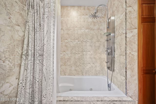 2 Micki Terrace, Manalapan, NJ 07726