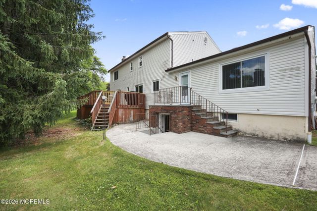 2 Micki Terrace, Manalapan, NJ 07726