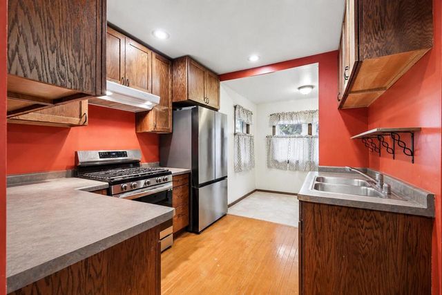 2415 Superior Street, Madison, WI 53704