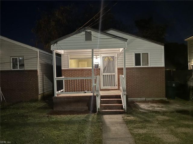 633 42nd ST, Newport News, VA 23607