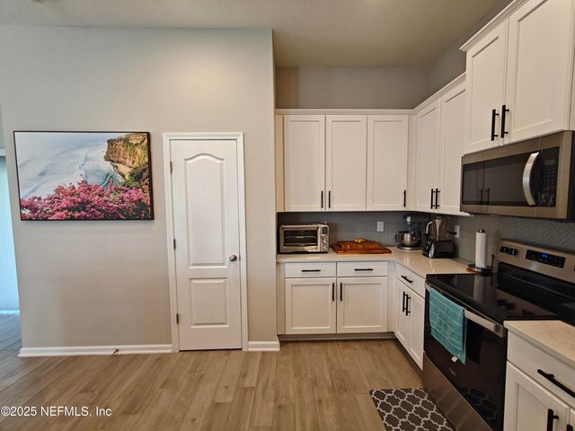 70481 WINDING RIVER Drive, Yulee, FL 32097