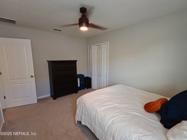 70481 WINDING RIVER Drive, Yulee, FL 32097