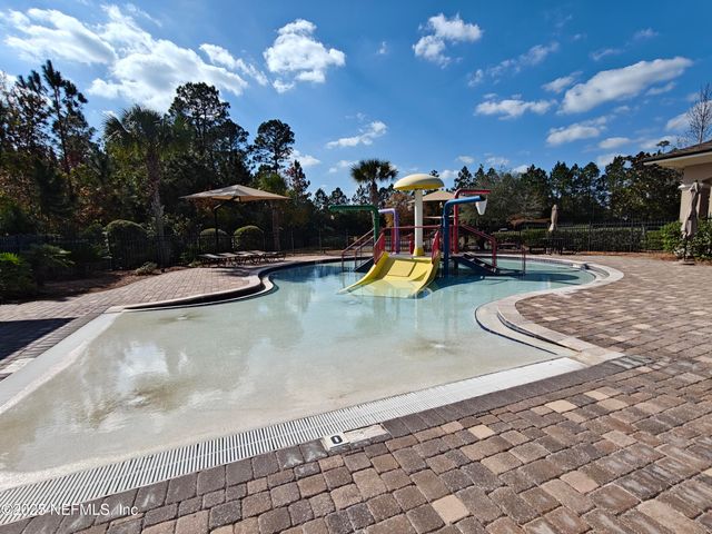 70481 WINDING RIVER Drive, Yulee, FL 32097