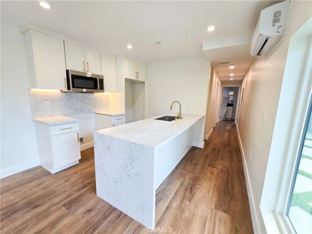 1774 W 37th Place, Los Angeles, CA 90018