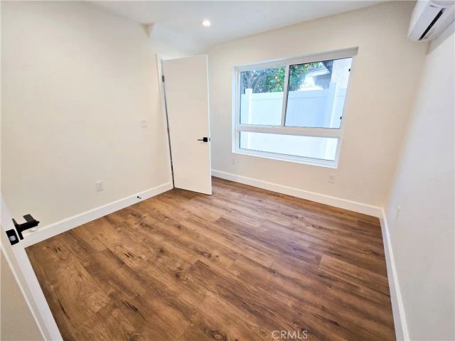 1774 W 37th Place, Los Angeles, CA 90018