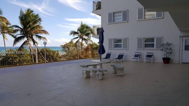 901 S Surf Rd 207, Hollywood, FL 33019