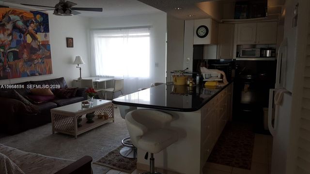 901 S Surf Rd 207, Hollywood, FL 33019