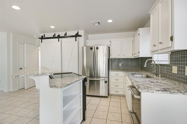 104 Crazy Cross RD, Wimberley, TX 78676