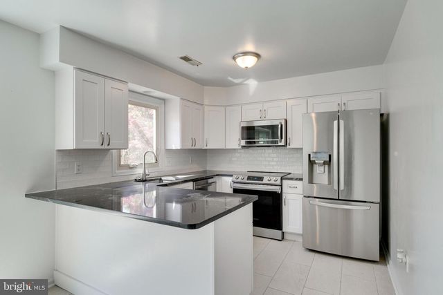 1409 TEMPLETON PL, Rockville, MD 20852