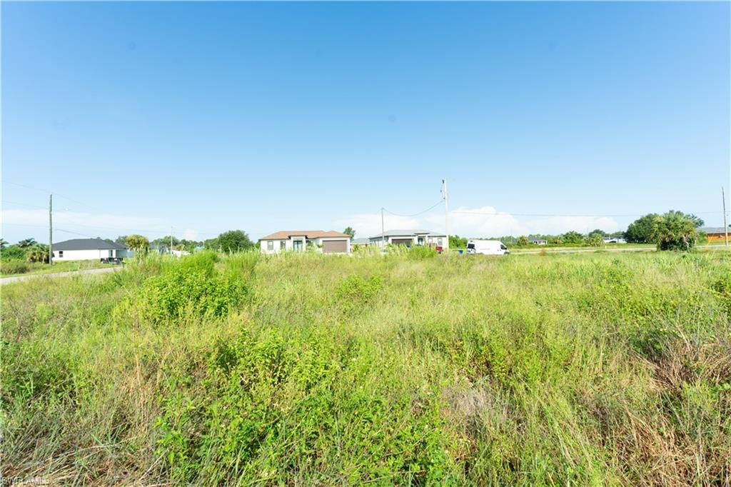 745 Oakridge AVE S, LEHIGH ACRES, FL 33974 — exterior