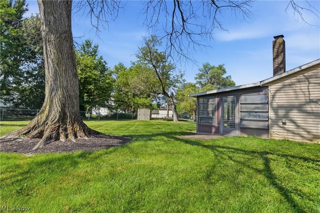 1038 Hampton Drive, Macedonia, OH 44056