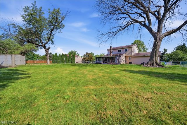 1038 Hampton Drive, Macedonia, OH 44056