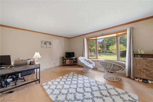 1038 Hampton Drive, Macedonia, OH 44056