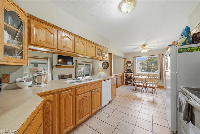 1038 Hampton Drive, Macedonia, OH 44056