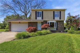 1038 Hampton Drive, Macedonia, OH 44056