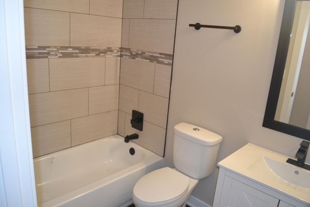 325 E Battle Creek Street, Galesburg, MI 49053