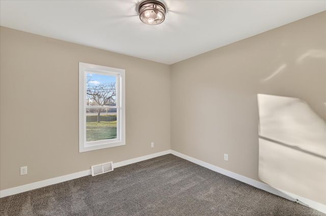 325 E Battle Creek Street, Galesburg, MI 49053