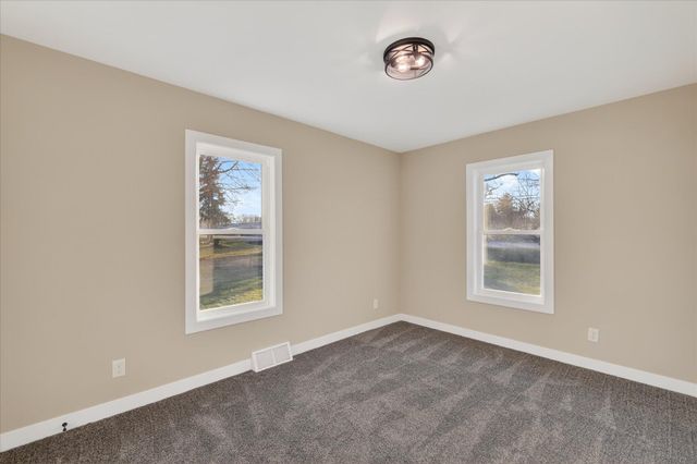 325 E Battle Creek Street, Galesburg, MI 49053