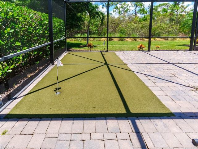 1588 Vizcaya LN, Naples, FL 34113
