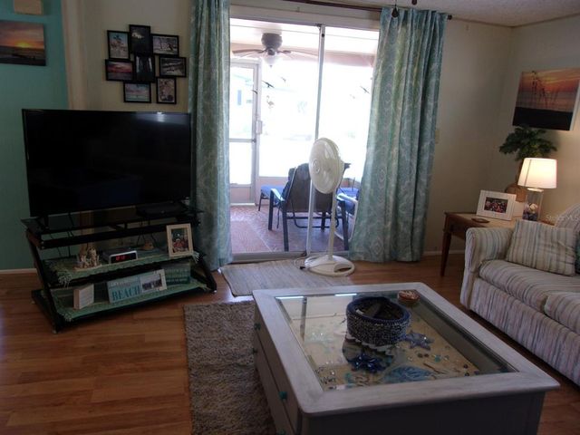 722 CAREFREE, Venice, FL 34285