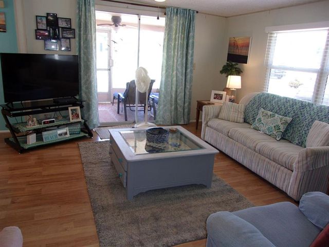 722 CAREFREE, Venice, FL 34285