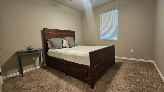 1051 Ocean Breeze St, Portland, TX 78374