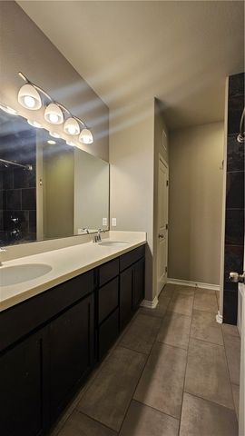 1051 Ocean Breeze St, Portland, TX 78374