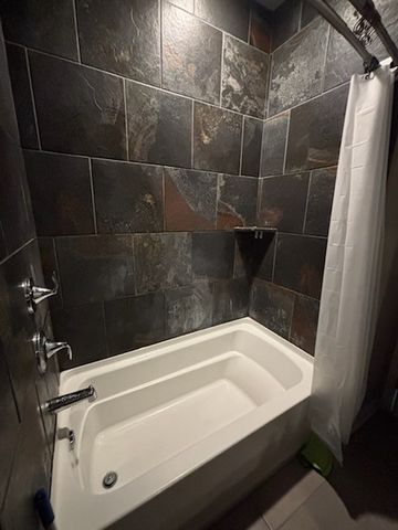 1051 Ocean Breeze St, Portland, TX 78374