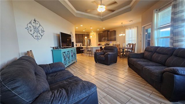 1051 Ocean Breeze St, Portland, TX 78374