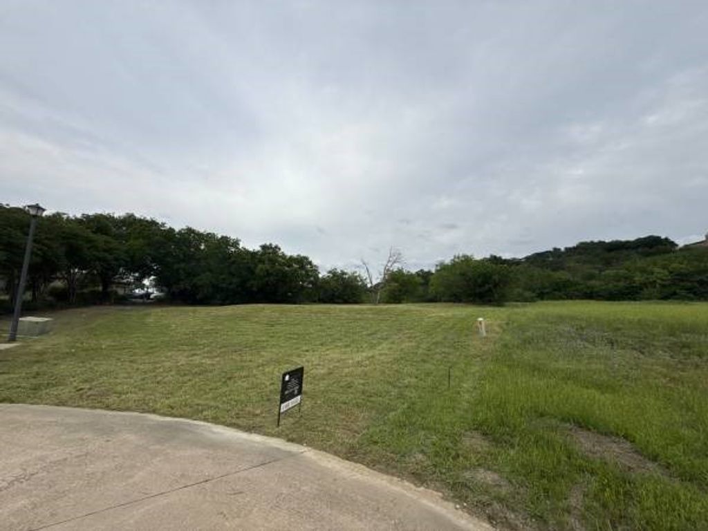 2130 Rohne Drive, Cedar Hill, TX 75104