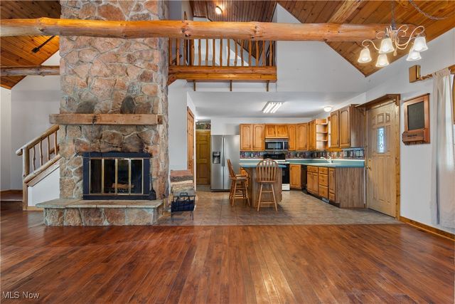 10170 Lawndell Road SW, Navarre, OH 44662