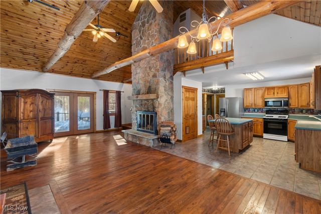 10170 Lawndell Road SW, Navarre, OH 44662