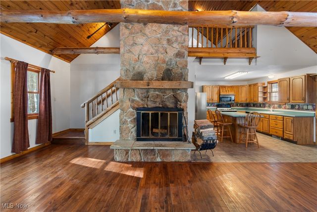 10170 Lawndell Road SW, Navarre, OH 44662