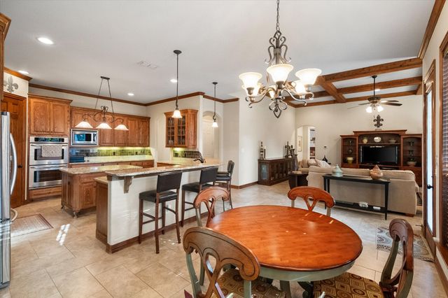 1103 Mckenzie Drive, Mansfield, TX 76063