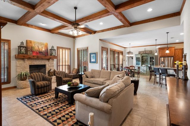 1103 Mckenzie Drive, Mansfield, TX 76063