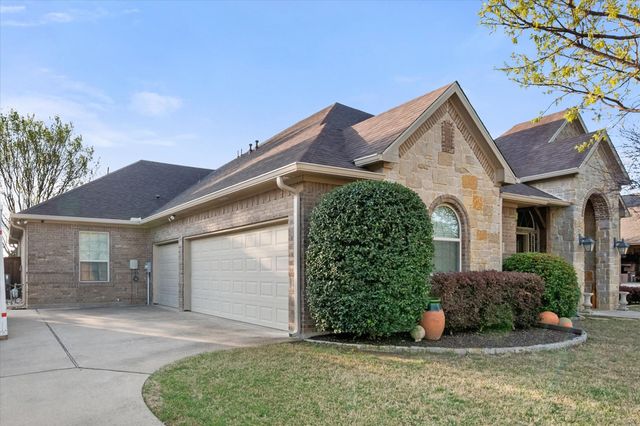 1103 Mckenzie Drive, Mansfield, TX 76063