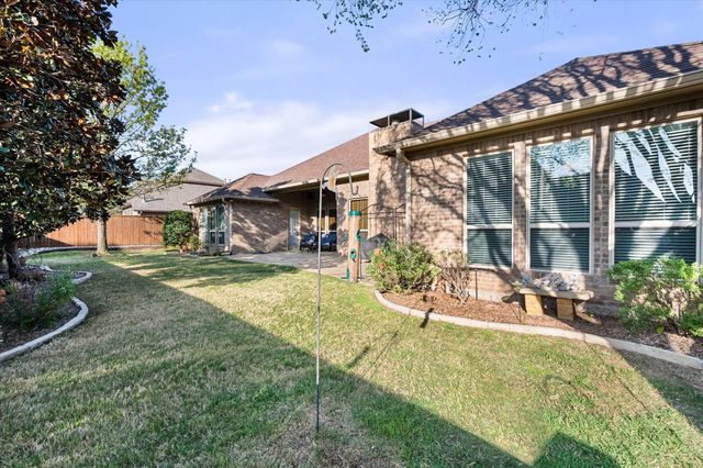 1103 Mckenzie Drive, Mansfield, TX 76063