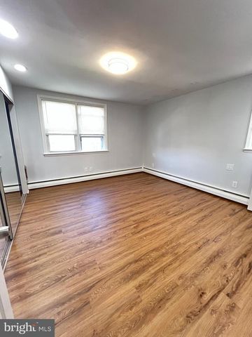 1012 BRIGHTON ST, Philadelphia, PA 19111